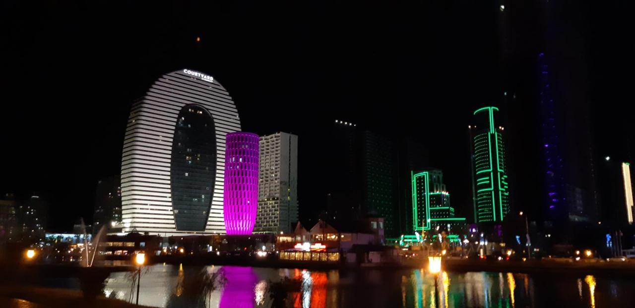 Alliance Palace Sea View Apartment Batoumi Extérieur photo